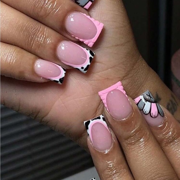 Instantly Upgrade Your Look with 24pcs Short Square Black Spotted Pink Frenchy - Picture 3 of 5